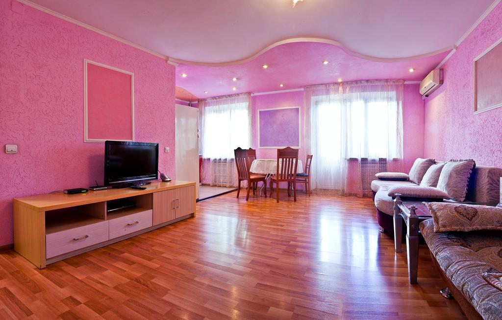 Lessor Centre Apartments Almati Szoba fotó