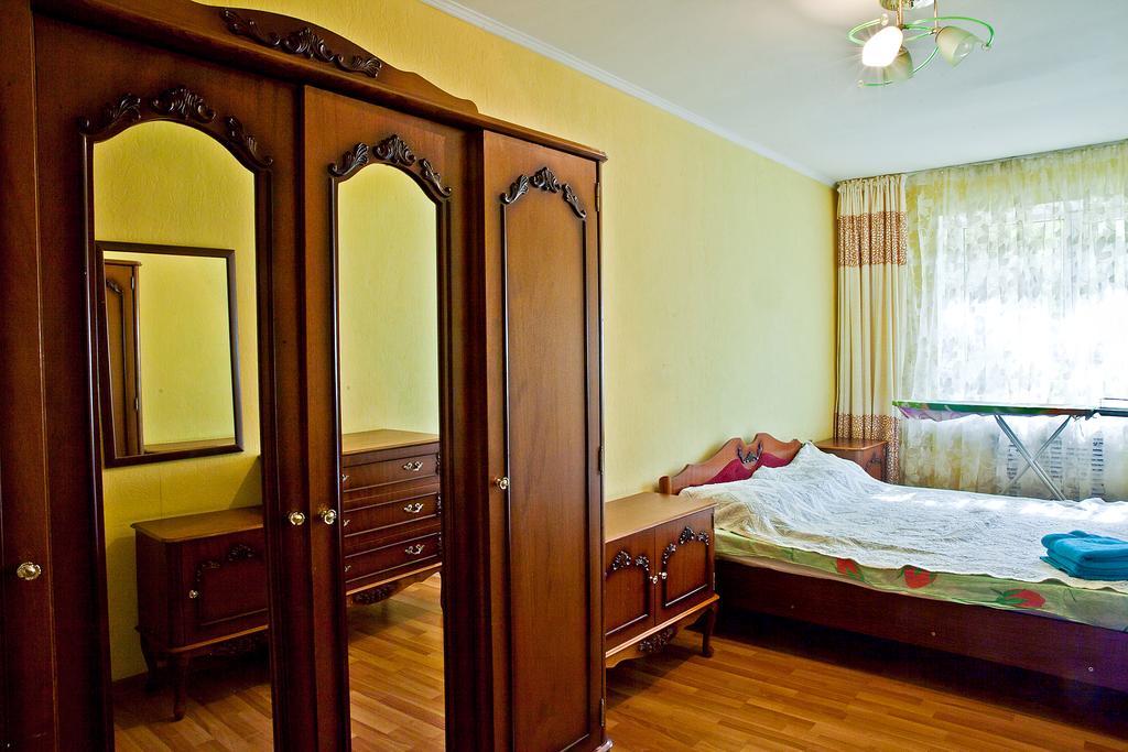 Lessor Centre Apartments Almati Szoba fotó