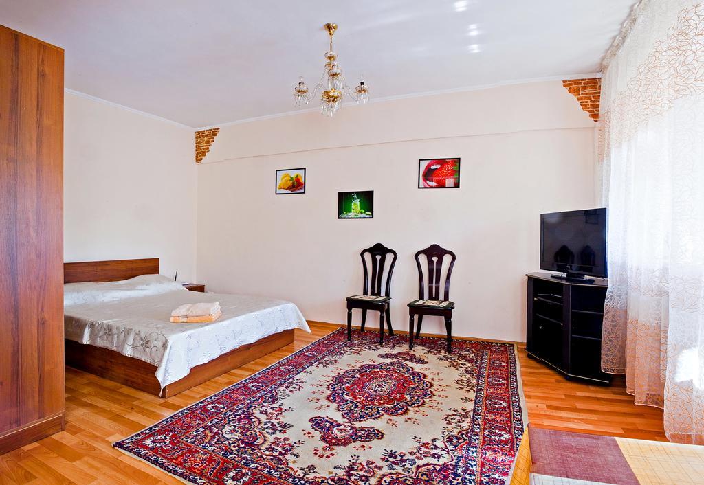 Lessor Centre Apartments Almati Szoba fotó